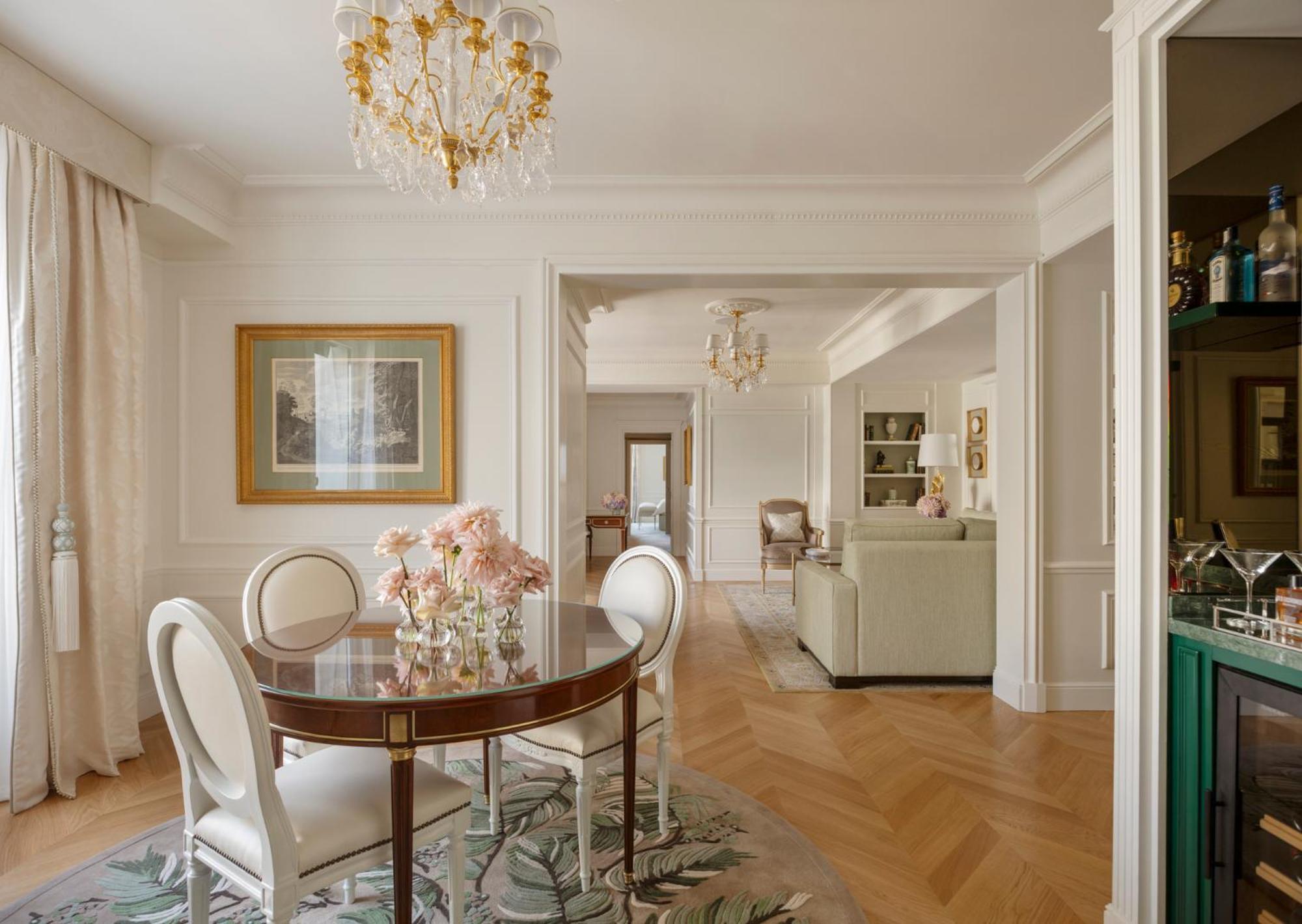 Four Seasons George V Parigi