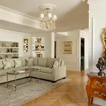 Four Seasons Hotel George V Paris