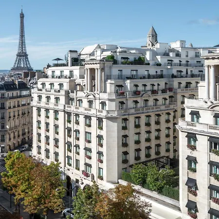 Four Seasons George V Parigi