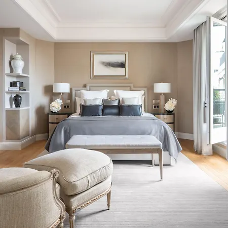 Four Seasons George V Hotel 5*