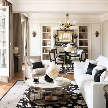 Four Seasons George V 5* Paris