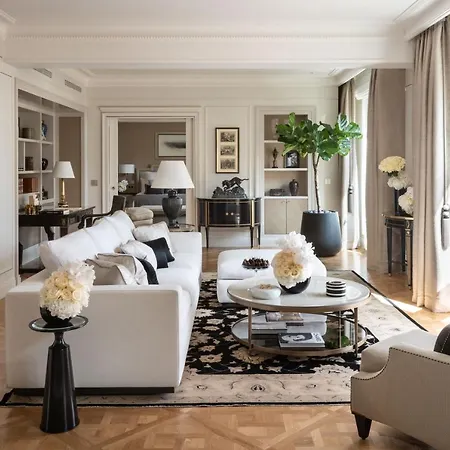Hotel Four Seasons George V