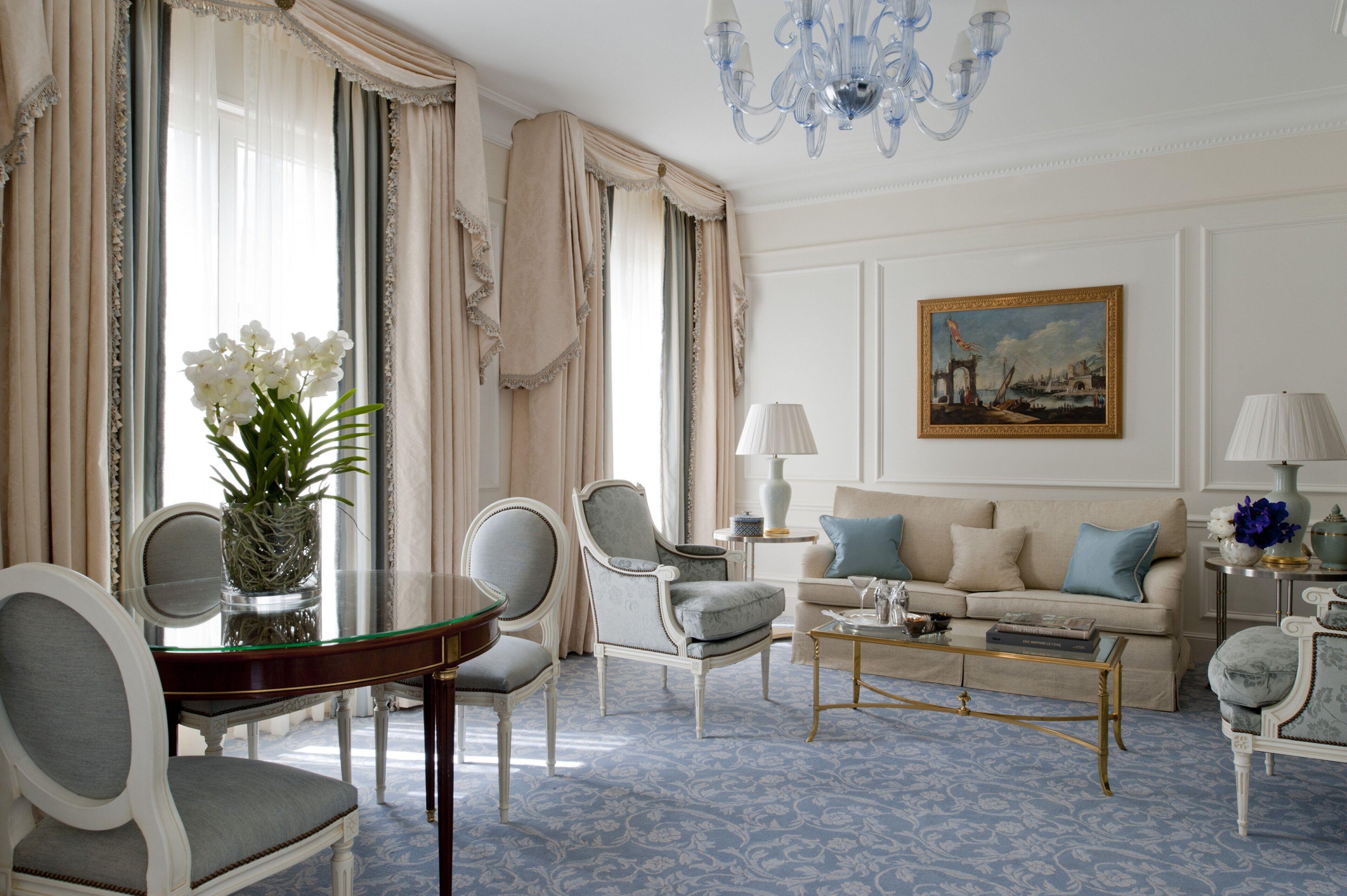 Four Seasons George V 5*